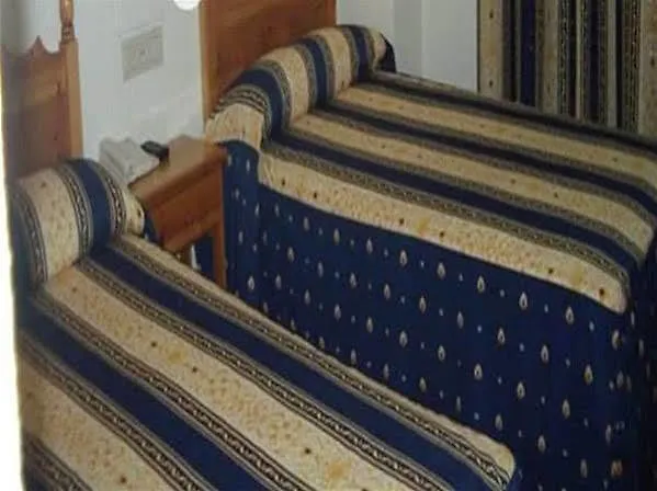 קואבס דל אלמאנסורה Hotel La Parra